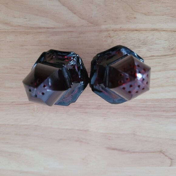 Avon Cape Cod Collection Ruby Red Glass - Picture 4 of 5